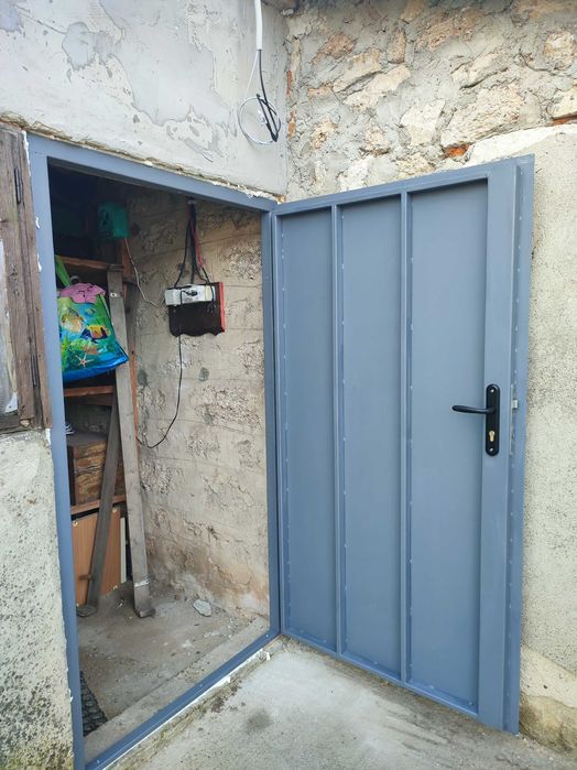 Изработка на метални врати