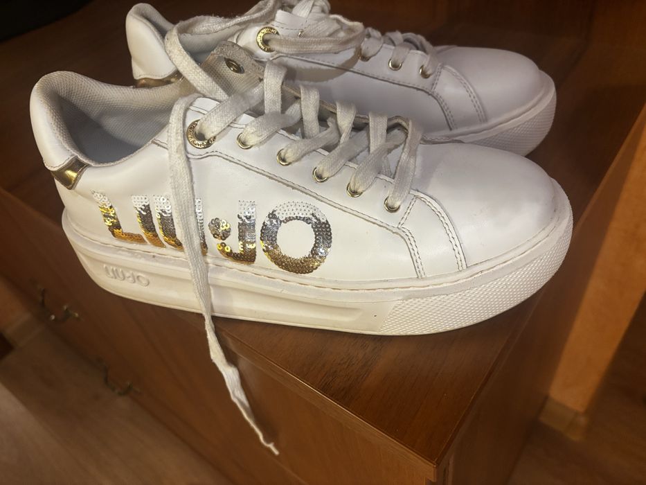 Бели кецове Liu Jo