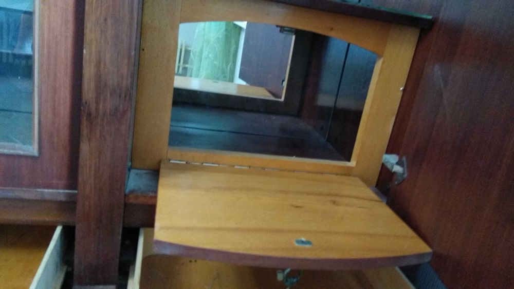 Гарнитур "Стенка" пятисекционная.