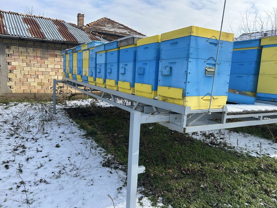 Пчеларски платформи с колесар