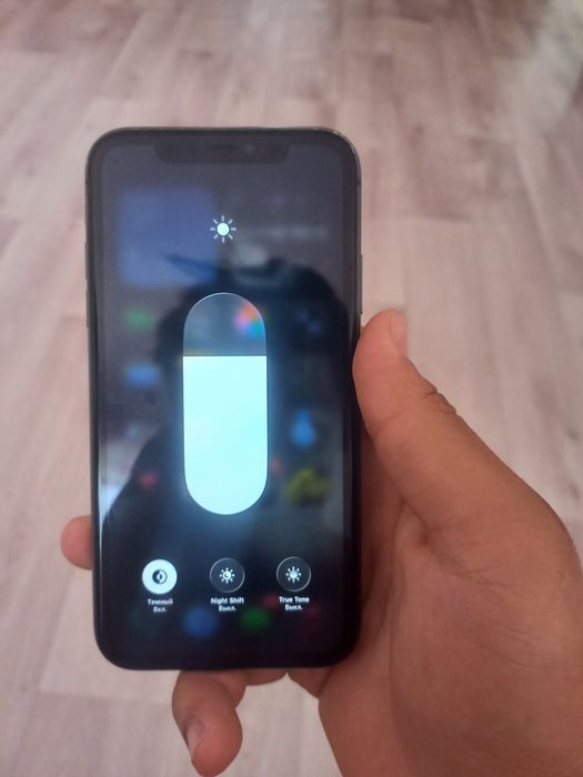 IPhone 11 256гб  70к