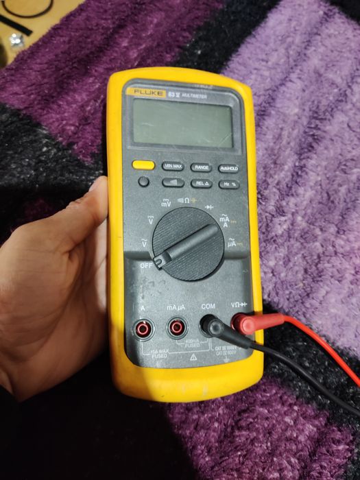 Aparat de măsură fluke 83-V