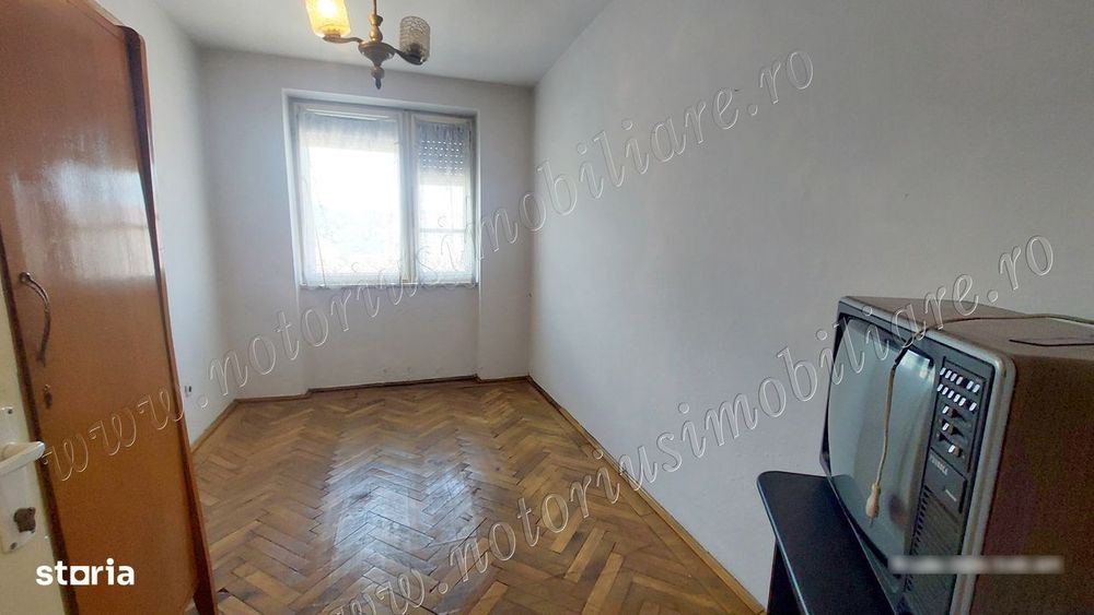 Ap. patru camere, stare foarte bună, Teliucu inferior, Hunedoara.