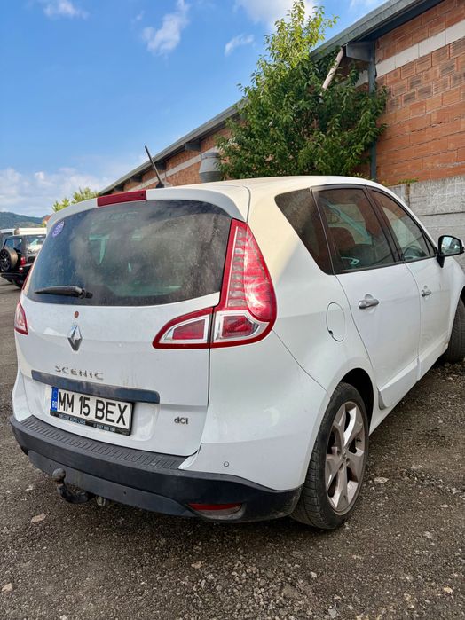 Renault scenic 2011