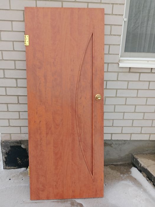 Продам межкомнатные двери