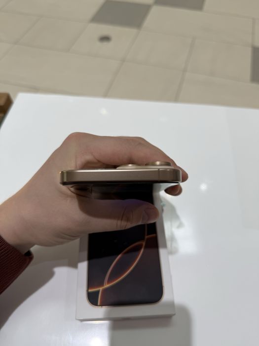 Iphone 16 pro max desert 512g срочно !
