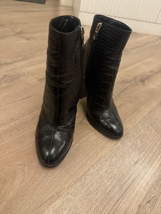 Ботильоны натуральна кожа. 38 р