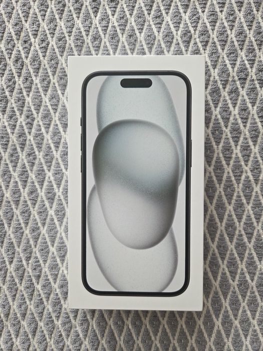 iPhone 15, 128GB, 5G, Black, 6 GB RAM