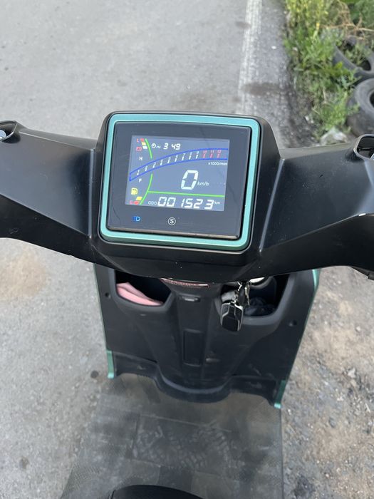 Продам скутер Tank pro 150куб