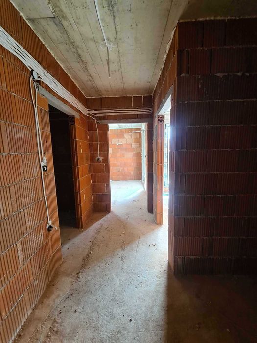 Продава се Двустаен апартамент в Хасково, Любен Каравелов - 72 кв.м за 1007 €/кв.м - Снимка #6