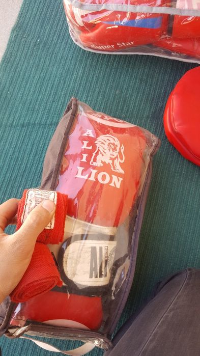 Bokis va UFC anjomlari ofshe 400