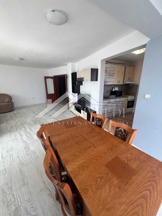 Тристаен апартамент в Гръцка Махала, Варна