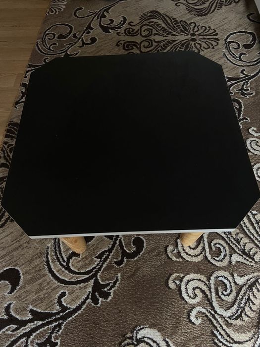 Продам два журнальных стола