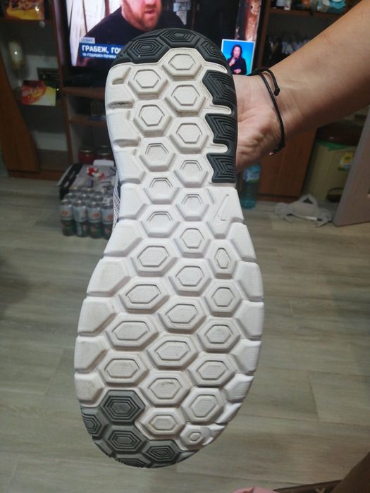 Маратонки NIKE 42 номер