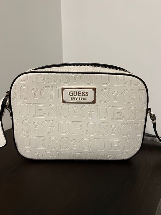 Дамски чанти Guess, Love Moschino