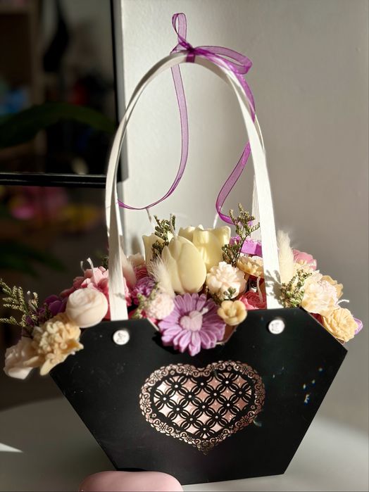 Aranjamente flori din ceara de soia