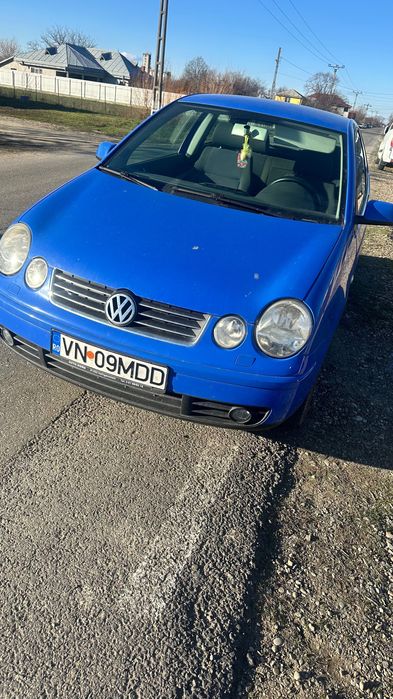Vând Volkswagen Polo