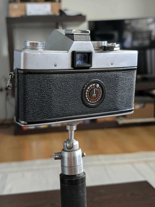 Лентов фотоапарат Minolta SRT 101 с комплект обективи