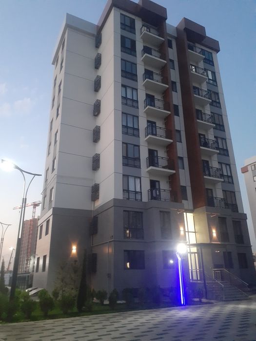сдается в долгосрочную аренду 2х комнатная квартира в новостройке