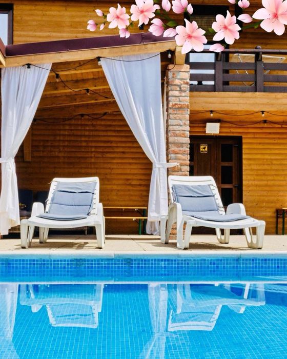 Cabana cu piscina (Moara de padure, comuna Baisoara)