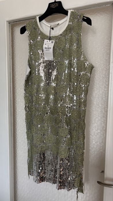 Рокля Zara нова с етикет р-р М