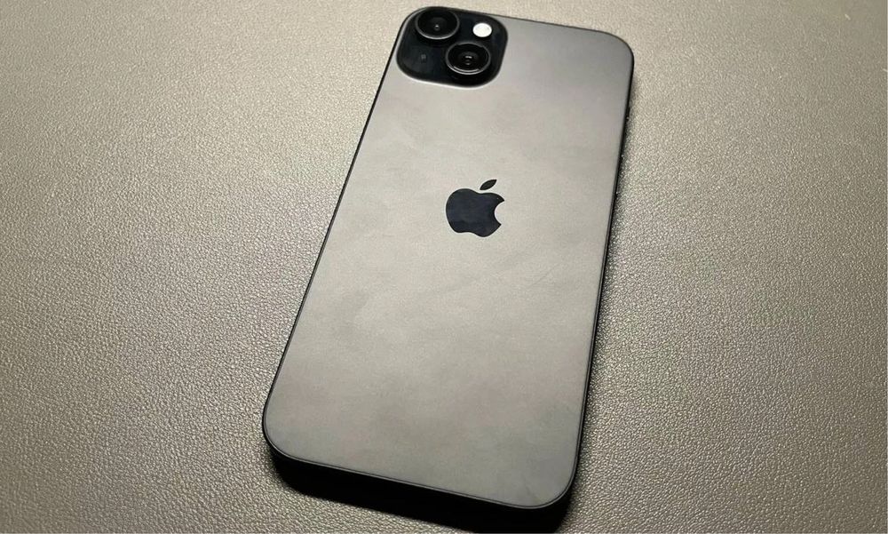 Iphone 15 plus ideal