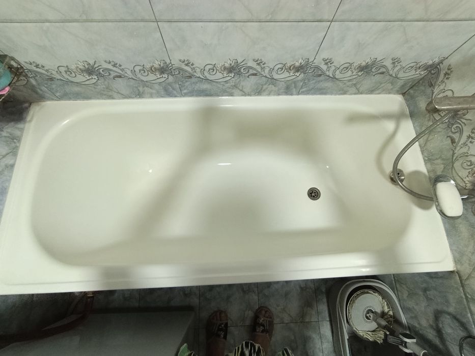Продается ванна полимерная.