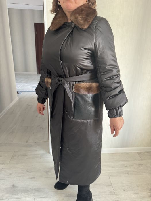 Продам куртку с норковым воротником