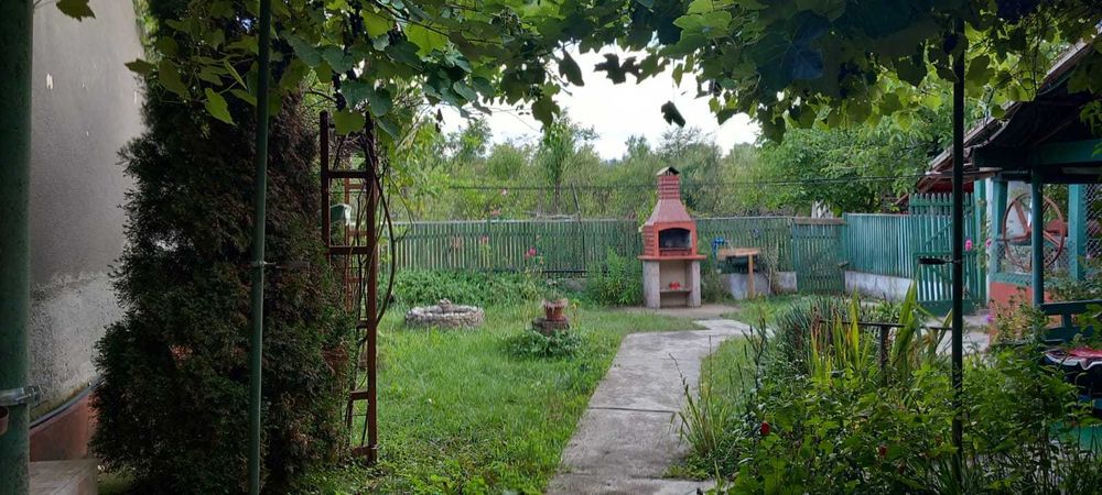 Proprietar vand casa cu teren 2.200 mp in sat Pescari (jud. Arad)