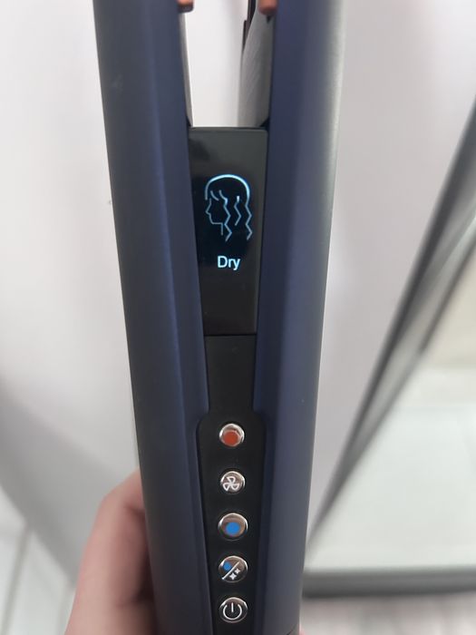 Vând Dyson Airstrait