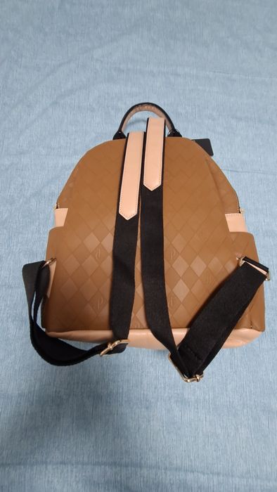 Rucsac de dama nou cu eticheta 32/34 cm