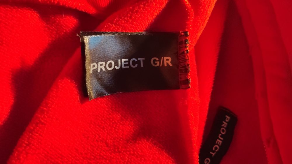 Project GR Zygon красного цвета.