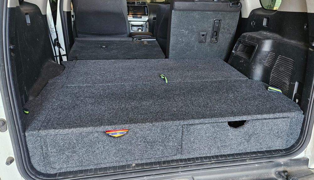 Органайзер , спальник для авто