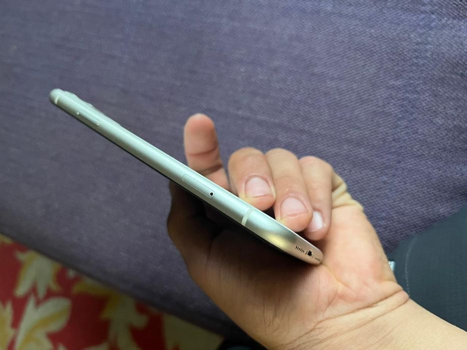 iPhone 11 срочно