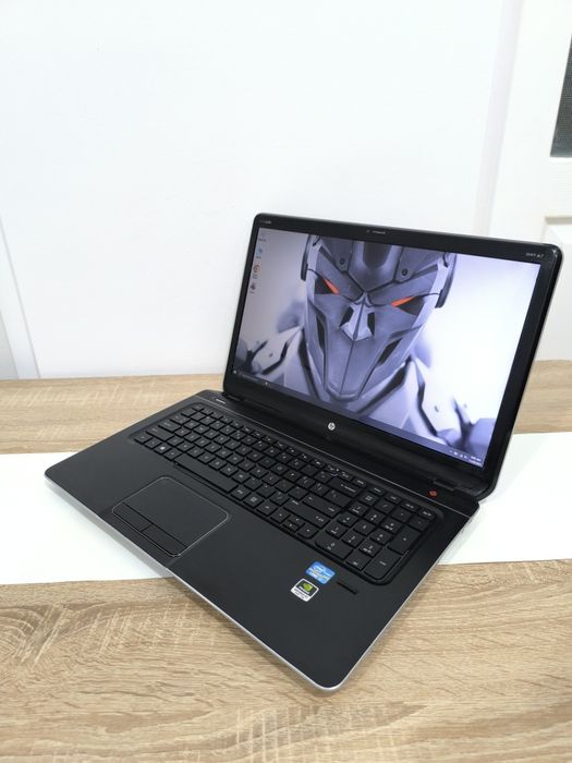 HP 17.3" i7 16gb 240gb ssd Nvidia 2GB