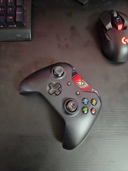 Controler XBOX One S/X Black. Defect minor.