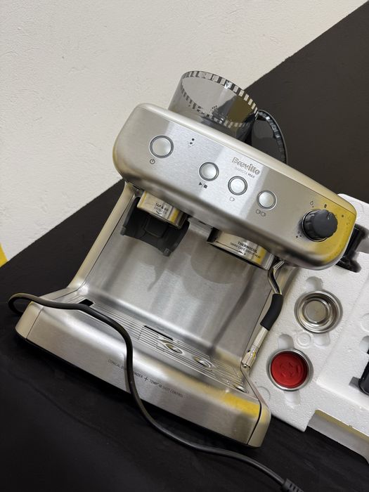 Кафе машина Breville barista max