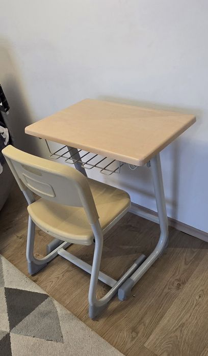 Ученически комплект бюро със стол