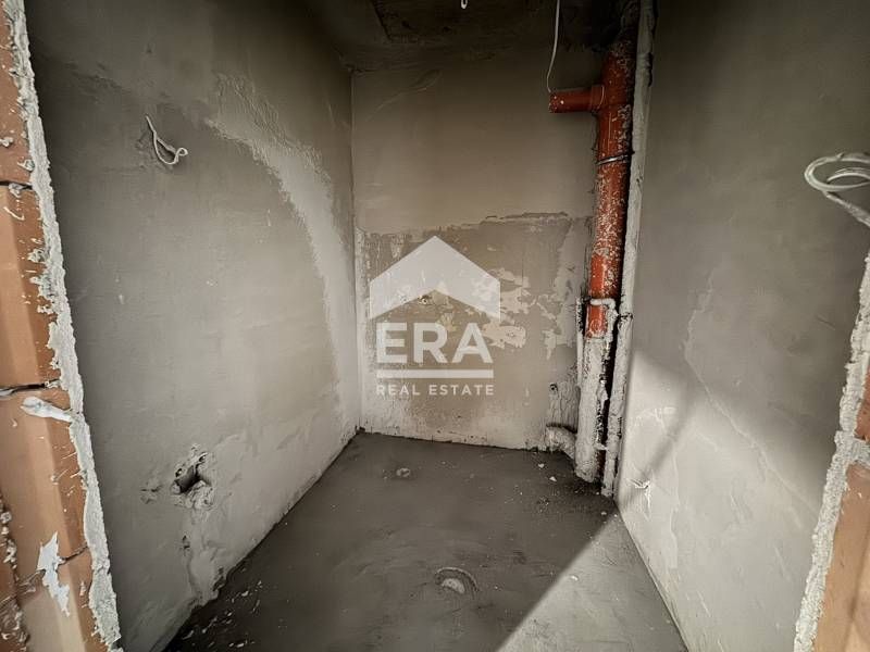 Двустаен апартамент пред Акт 15 по БДС за продажба в луксозна жилищна