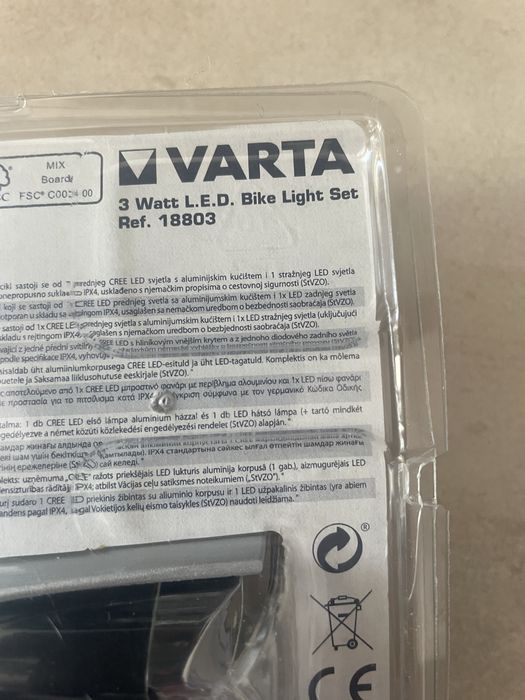 Set lampa led pentru bicicleta Varta 18803  3W si 4 accum Energizer