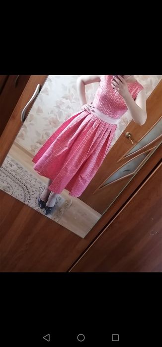 Продается платье в стиле ретро