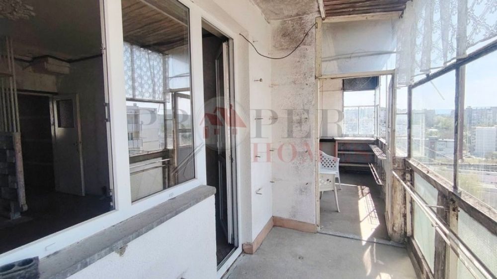 Продажба 3-стаен гр. Велико Търново - Бузлуджа 77m²