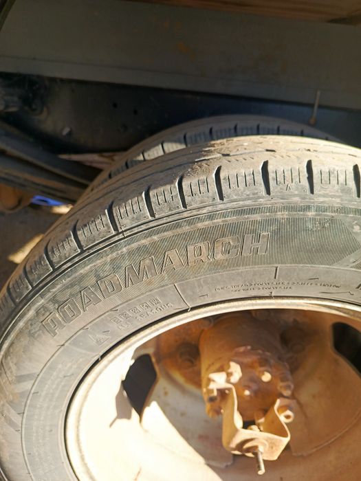 Продам резину б/у Газель