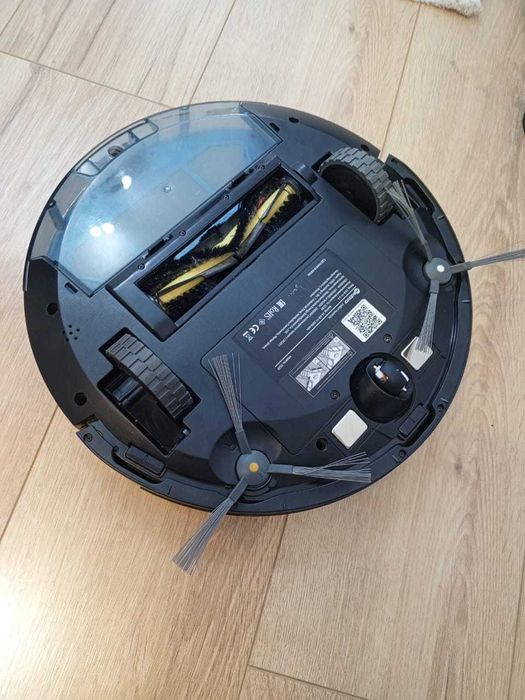 Продаю робот пылесос в отличном состоянии 25000 тг