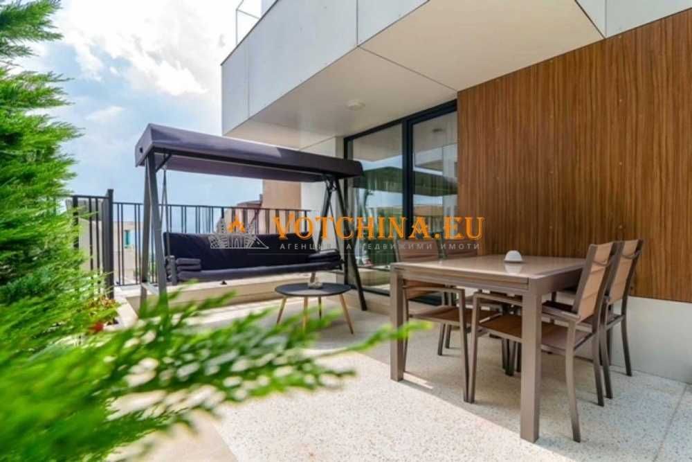 Продава се Тристаен апартамент в Варна, Бриз - 152 кв.м за 2303 €/кв.м - Снимка #18