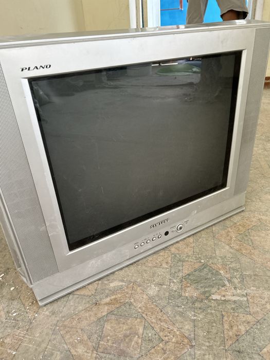 televizor samsung Pland xolati yaxshi