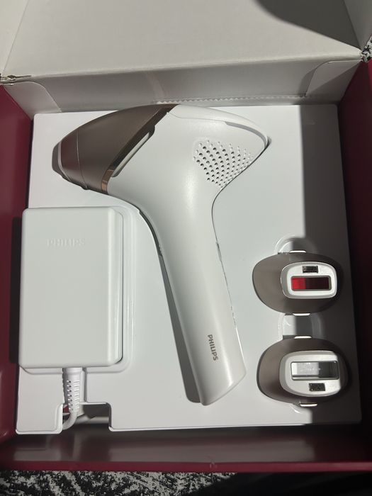 Philips Lumea Series 9900 BRI973/00 – фотоепилатор с 3 приставки + чанта