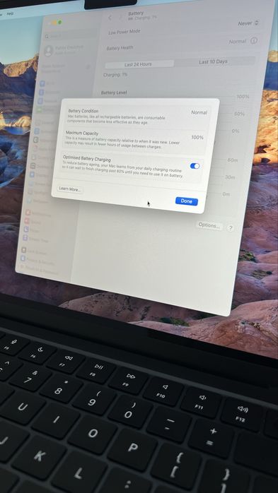 MacBook Air M2 13.6” – като нов!