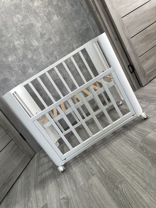 Кроватка приставная для новорожденных