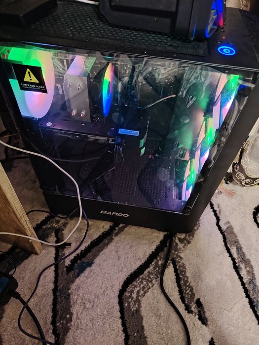 Kompyuter sotiladi b/u